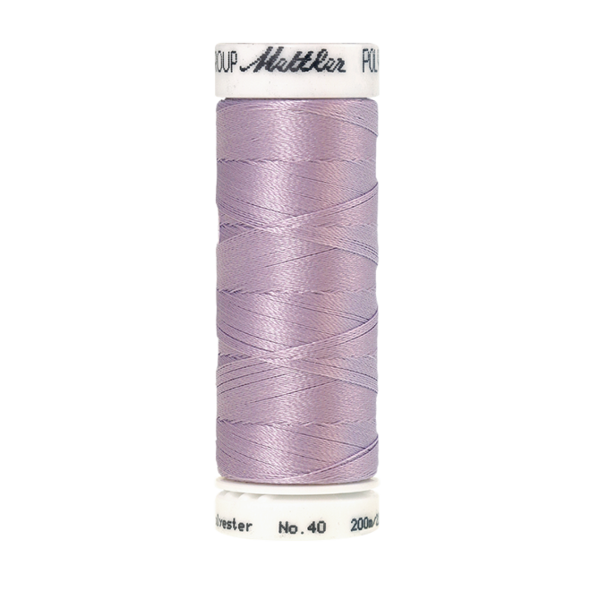 Amann Mettler Poly Sheen Stainless glänzt durch den trilobalen Fadenquerschnitt besonders schön. Zum Sticken, Quilten, Nähen. 200m Spule