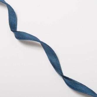 Wildlederimitat-Paspelband jeans